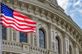 Senators Name for a New Company to Regulate Large Tech