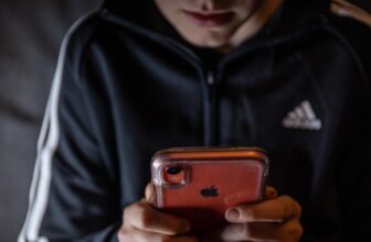 Apple says it is conscious of a bug which will have an effect on Display Time restrictions for youths
