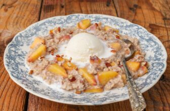 Peaches and Cream Oatmeal
