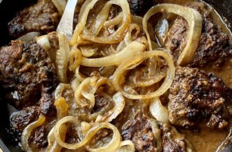 BEEF LIVER AND ONIONS – The Southern Woman Cooks