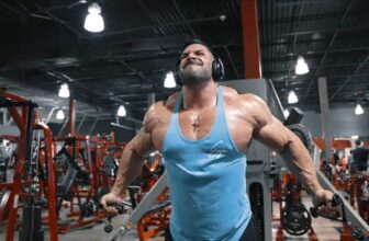 Derek Lunsford Crushes Chest and Ab Coaching 6 Weeks Out From 2023 Mr. Olympia