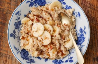 Maple Banana Nut Oatmeal – Barefeet within the Kitchen