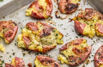 Crispy Garlic and Herb Smashed Potatoes