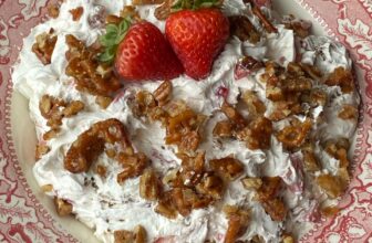 STRAWBERRY PRALINE SALAD – The Southern Girl Cooks