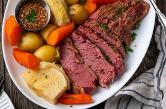 Instantaneous Pot Corned Beef and Cabbage