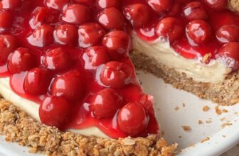 NO BAKE CHERRY CHEESECAKE – The Southern Girl Cooks