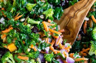 Simple Kale Salad with Contemporary Lemon Dressing
